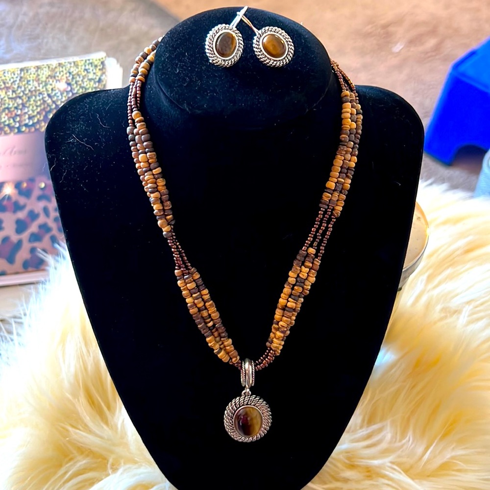 Super cute Tigers Eye Brown beaded necklace with earrings